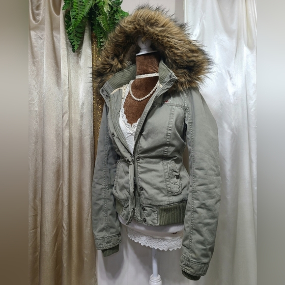 ♡ Y2K ♡ Hollister Military Green Fur Hood Trim Tie Back Lined Coat - Picture 1 of 14